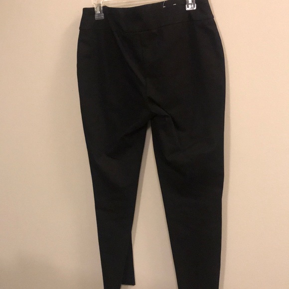 Crown & Ivy Dress slacks size 6 in black - Picture 4 of 4